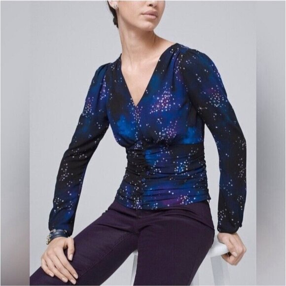 White House Black Market Womens Blouse Size 4 Stars Pattern V-Neck Ruched Front - Picture 7 of 9